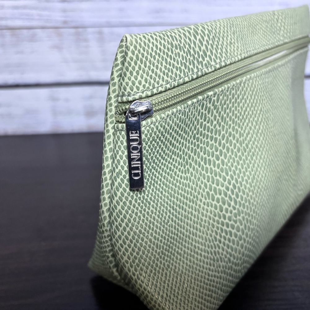 Clinique Men's Green Patterned Toiletry Bag